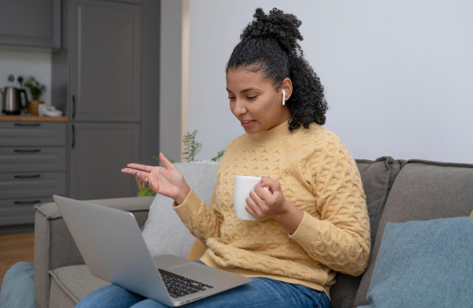 Сучасний офіс Elitlex Academy у Житомирі з комфортними меблями та обладнанням для консультацій