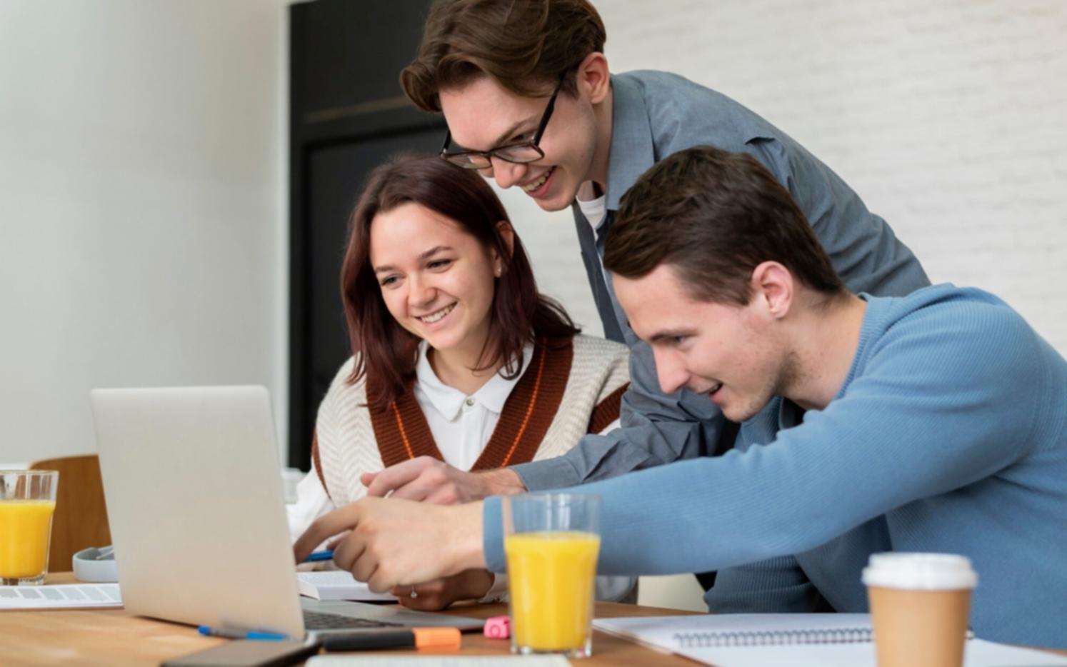 Студенти вивчають управління знаннями в сучасній аудиторії